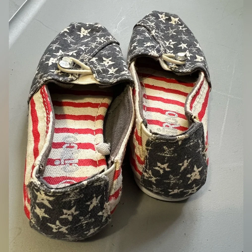 Circo Black Star Moccasins for Kids